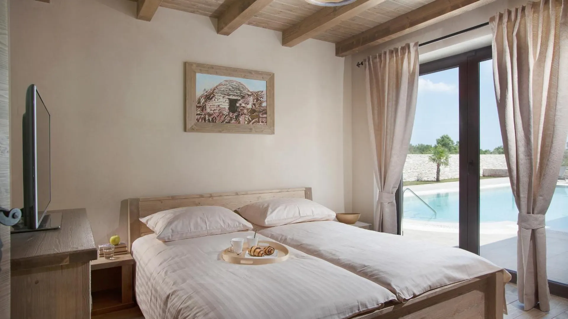 Residence Monaco For 10 People In Central Istria With 65 M2 Private Pool, Large Garden & Spa Svetvincenat Villa