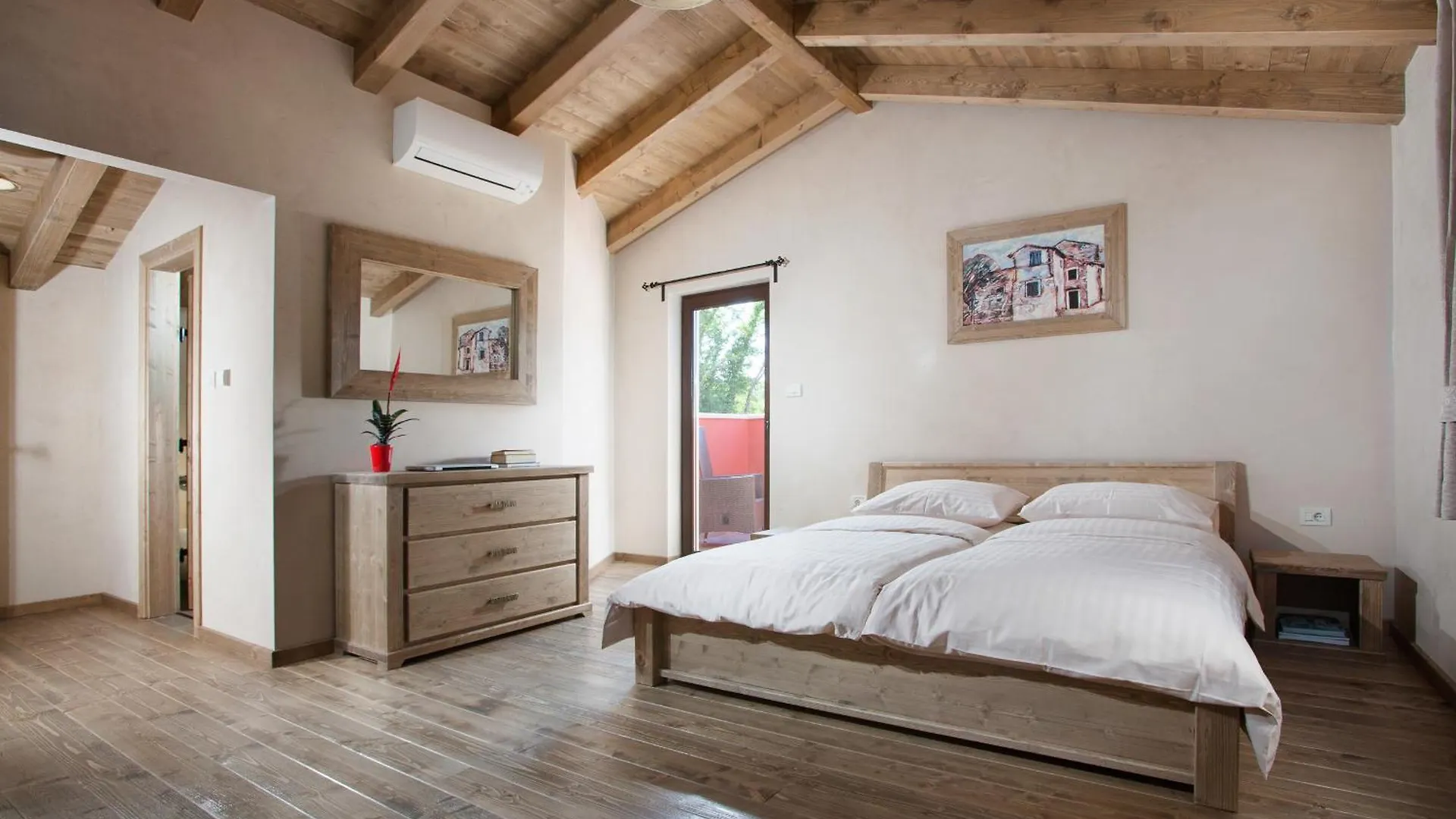 Residence Monaco For 10 People In Central Istria With 65 M2 Private Pool, Large Garden & Spa Svetvincenat 0*,  Croatia