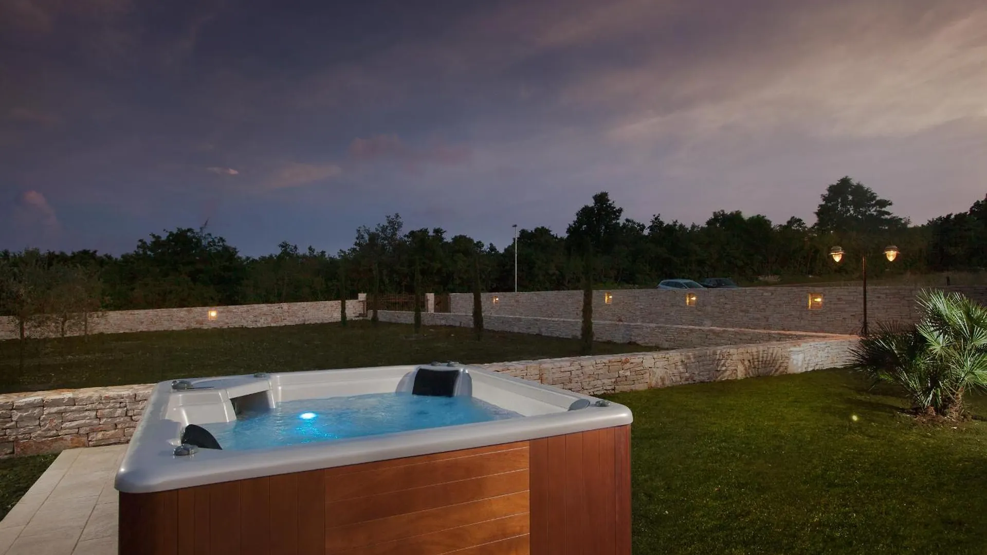 Residence Monaco For 10 People In Central Istria With 65 M2 Private Pool, Large Garden & Spa Svetvincenat 0*,